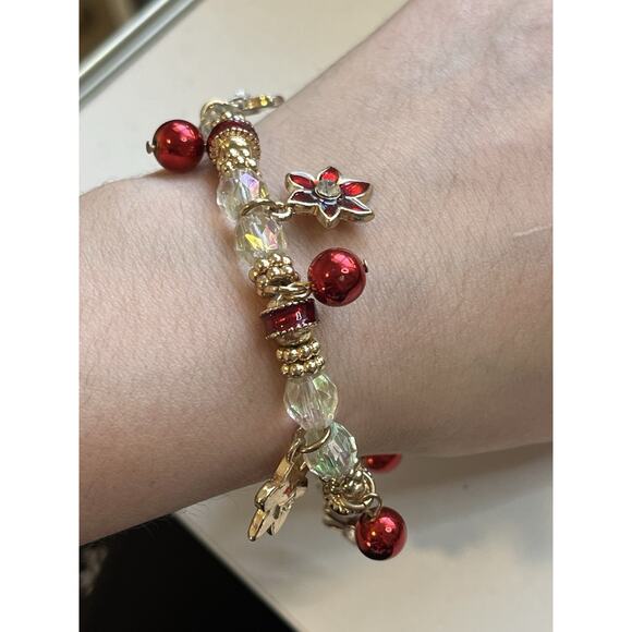 KC KENNETH COLE Christmas Poinsettia Charm Bracelet Enamel & Crystals Stretch - Picture 6 of 6